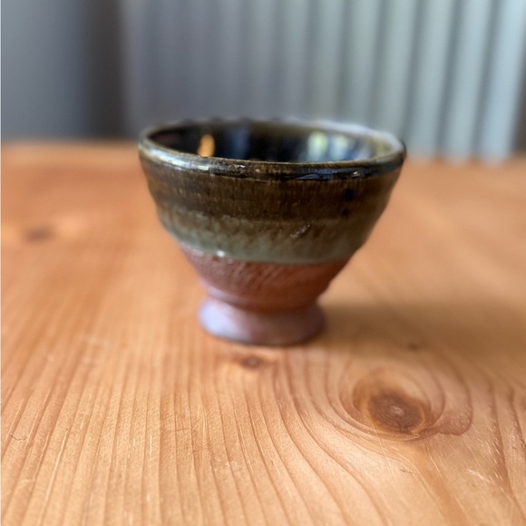 Small vintage signed studio pottery cup vessel - Picture 3 of 7